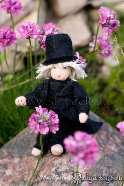 Ручная работа классическая европейская текстильная кукла. Sun-dolls. Handmade вальдорфская игрушка столбушка.