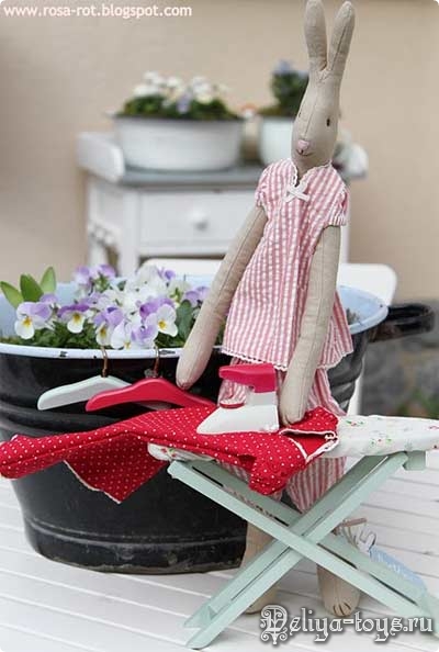    .     .   .   Handmade.    .